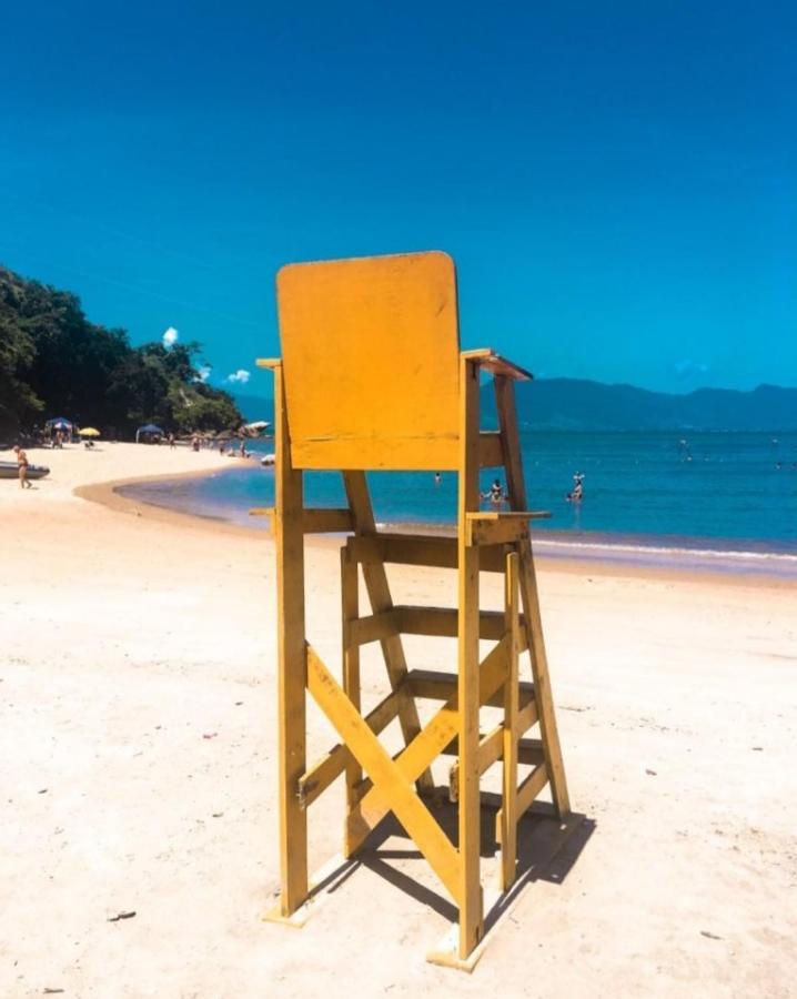 Apartamento Dona Frida Prainha Com Wifi Pe Na Areia Caraguatatuba Luaran gambar