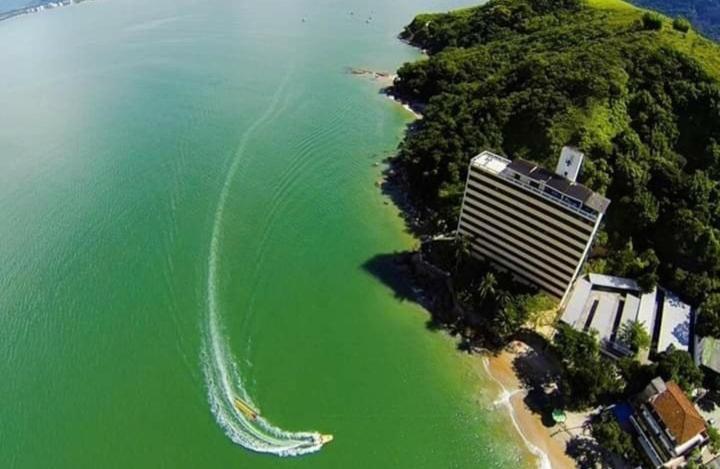 Apartamento Dona Frida Prainha Com Wifi Pe Na Areia Caraguatatuba Luaran gambar